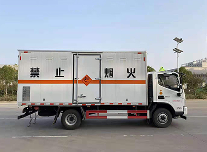 乌兰浩特爆破器材运输车