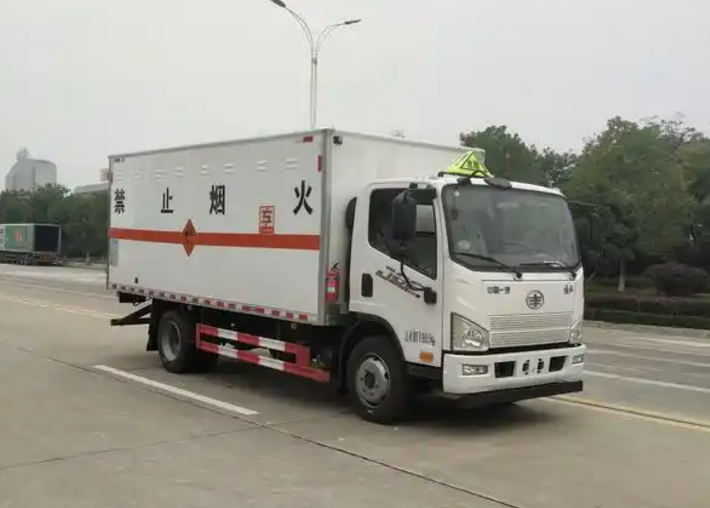 乌兰浩特爆破器材运输车可以上高速吗？